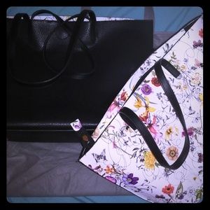 Pair of Deluxity totes